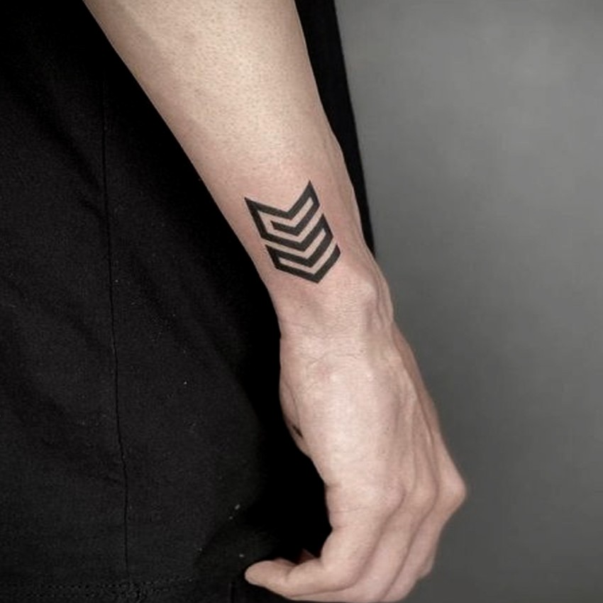 arrow tattoos for men 0022