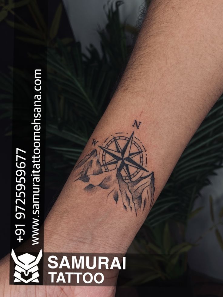 arrow with compass tattoo designs for men 0028