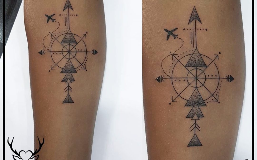 arrow with compass tattoo designs for men 0044