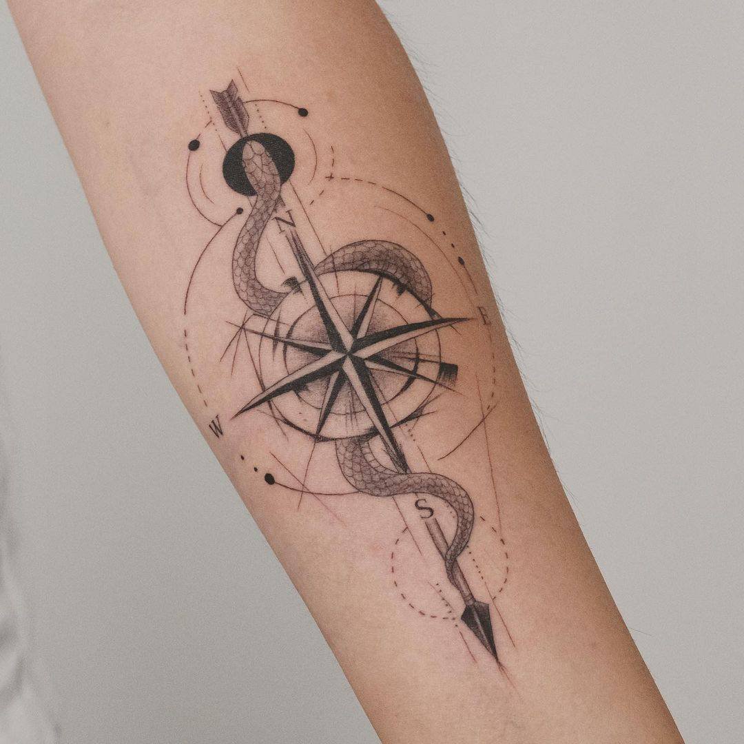 arrow with compass tattoo designs for men 0073