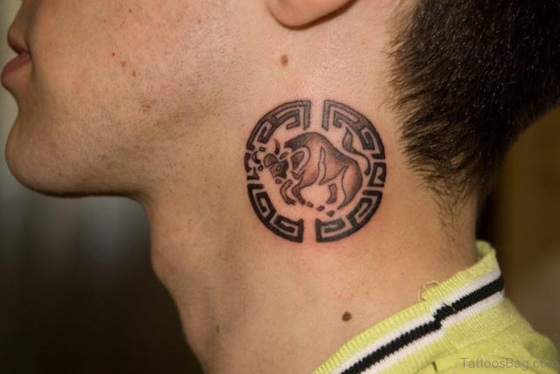 back of neck tattoos for men 0085