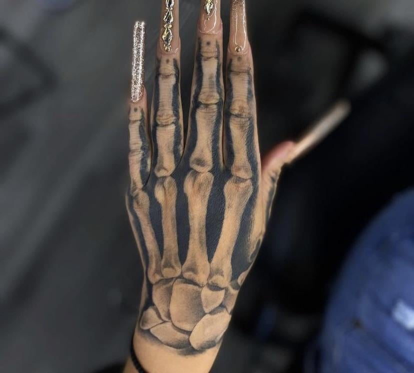 back of the hand tattoos for men 0071