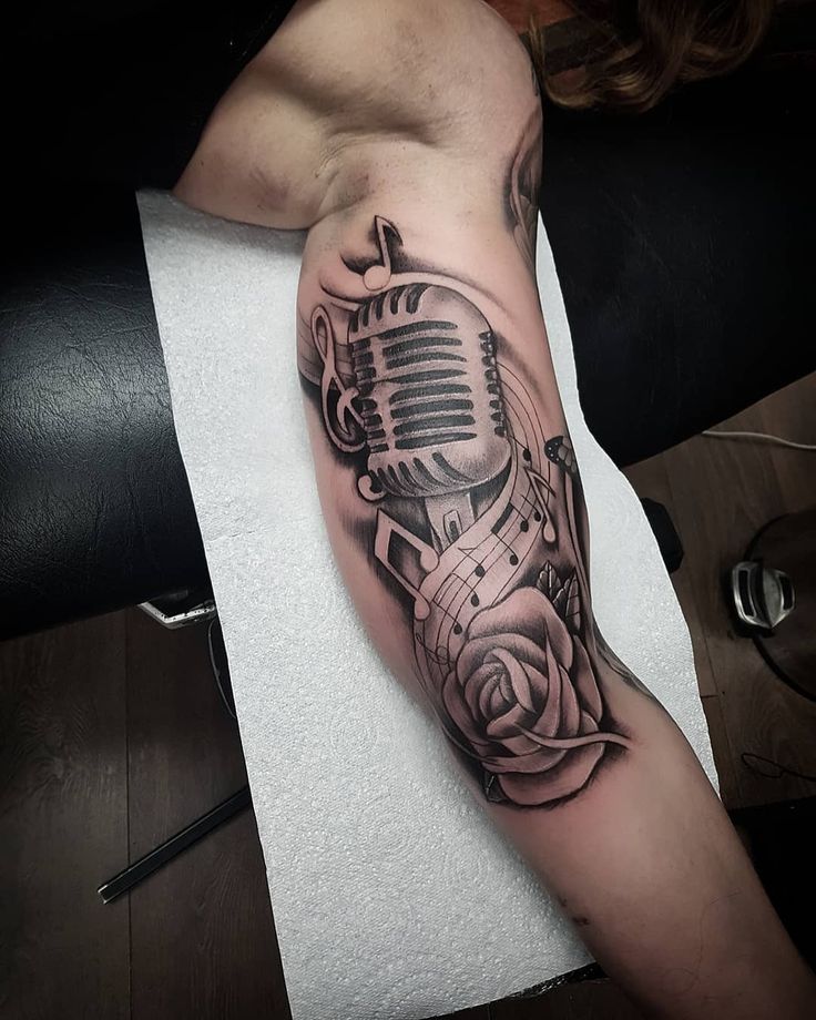 bicep tattoos for men 0016