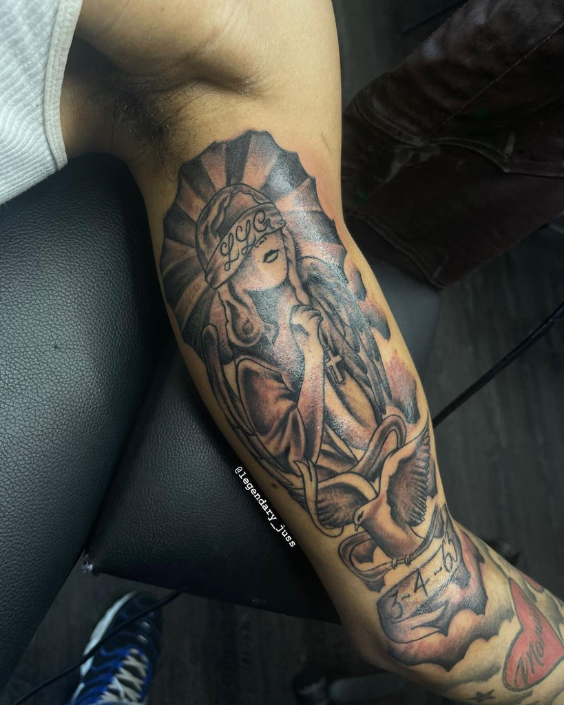 bicep tattoos for men 0019