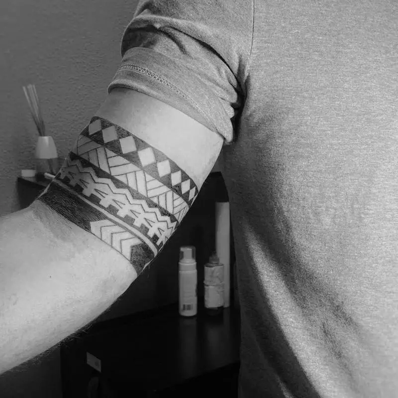 bicep tattoos for men 0045