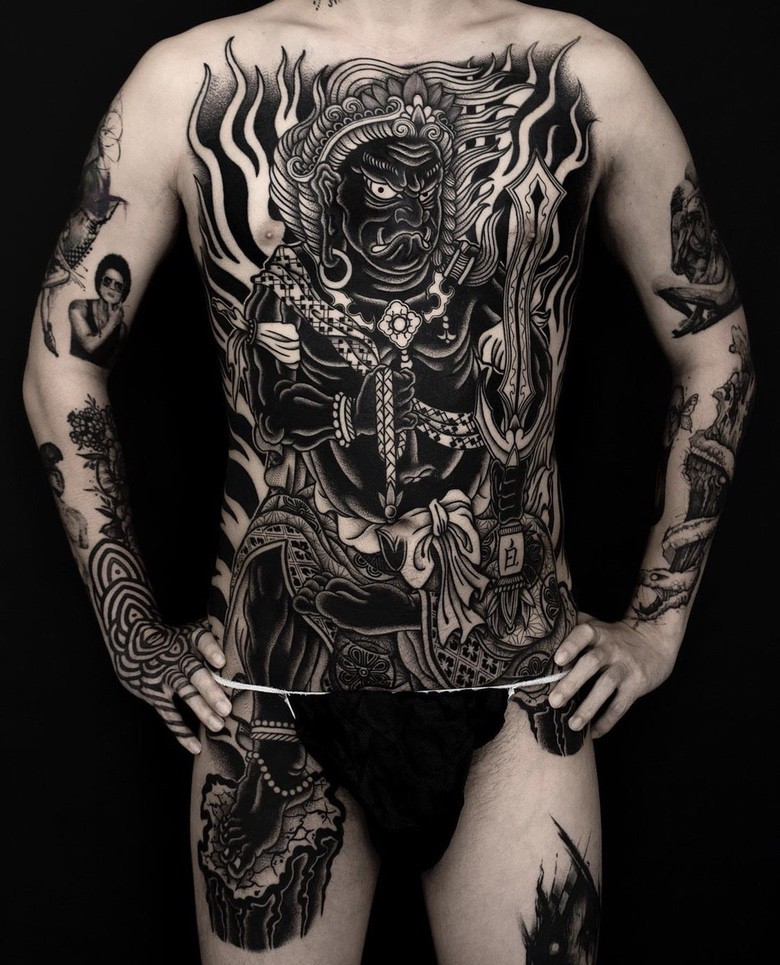 black back tattoos for men 0069