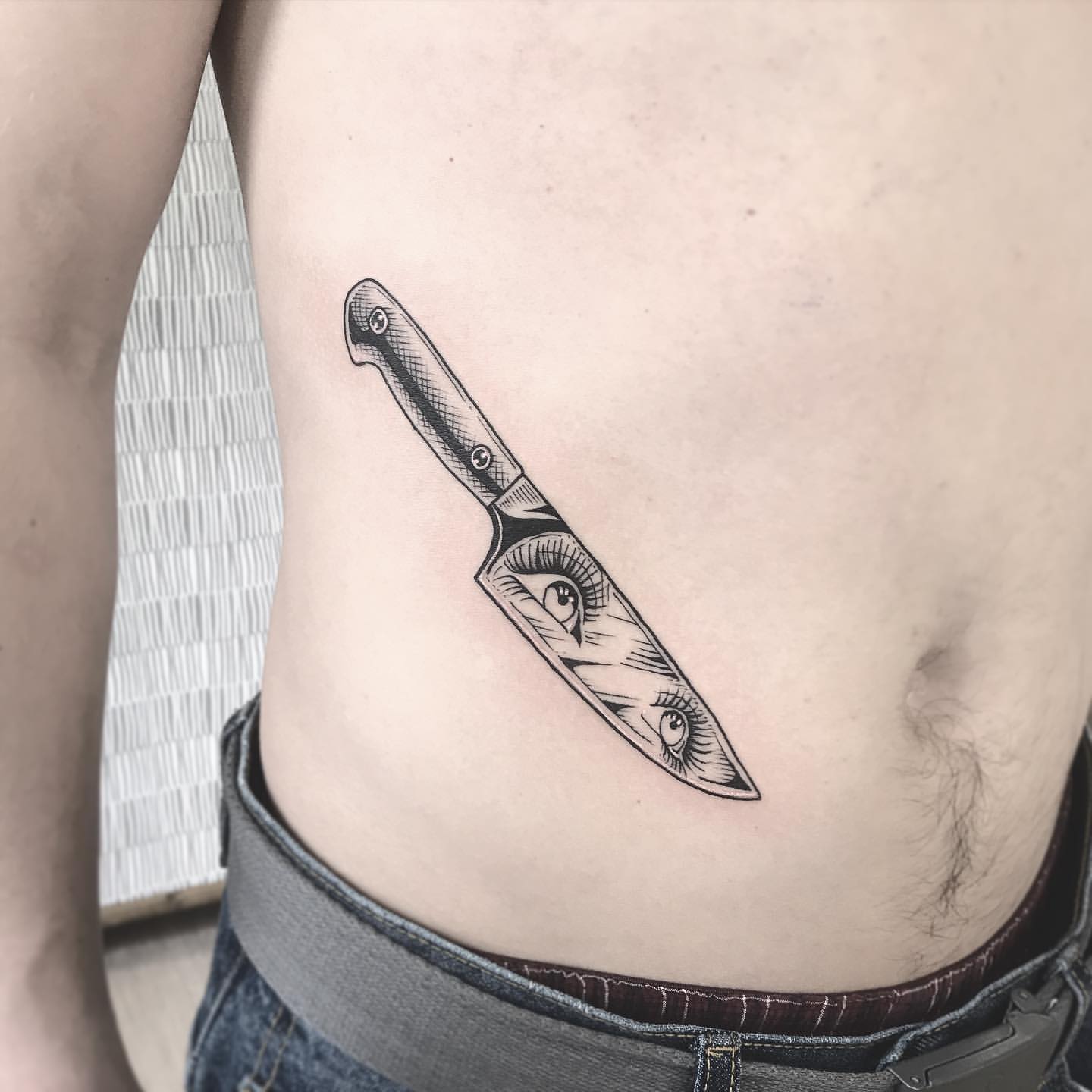 bold knife tattoos for men trends