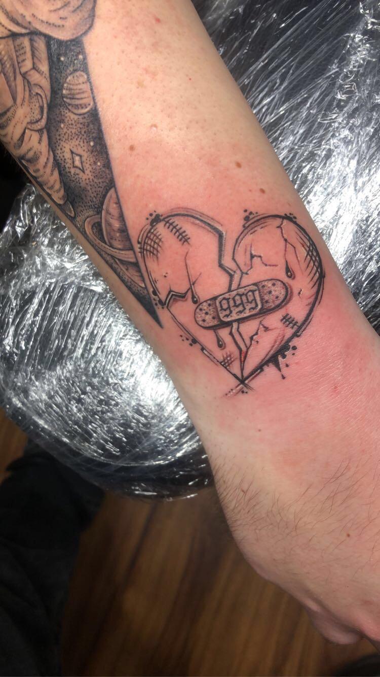 broken heart tattoos for men 0096