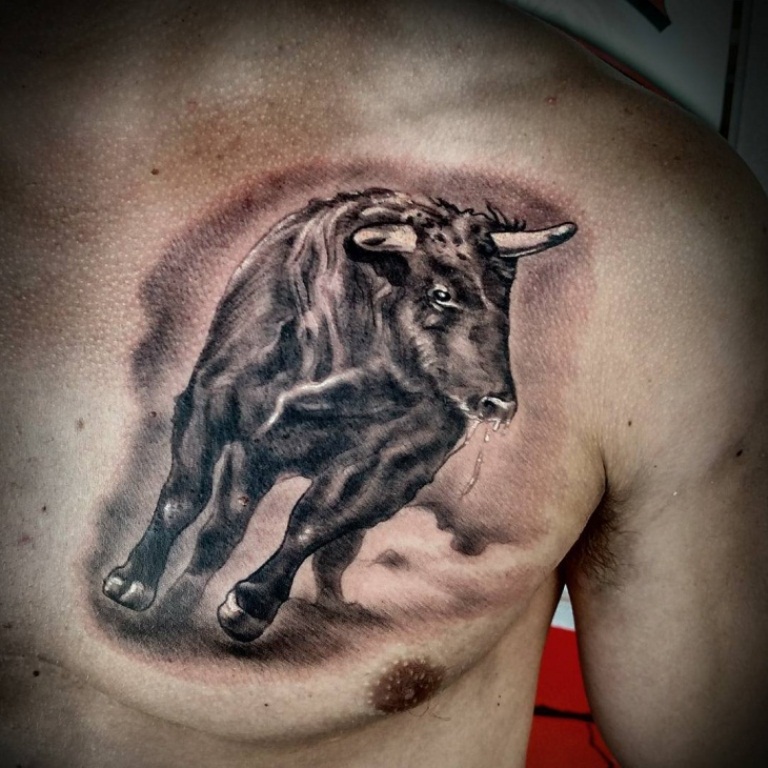 bull tattoos for men 0015