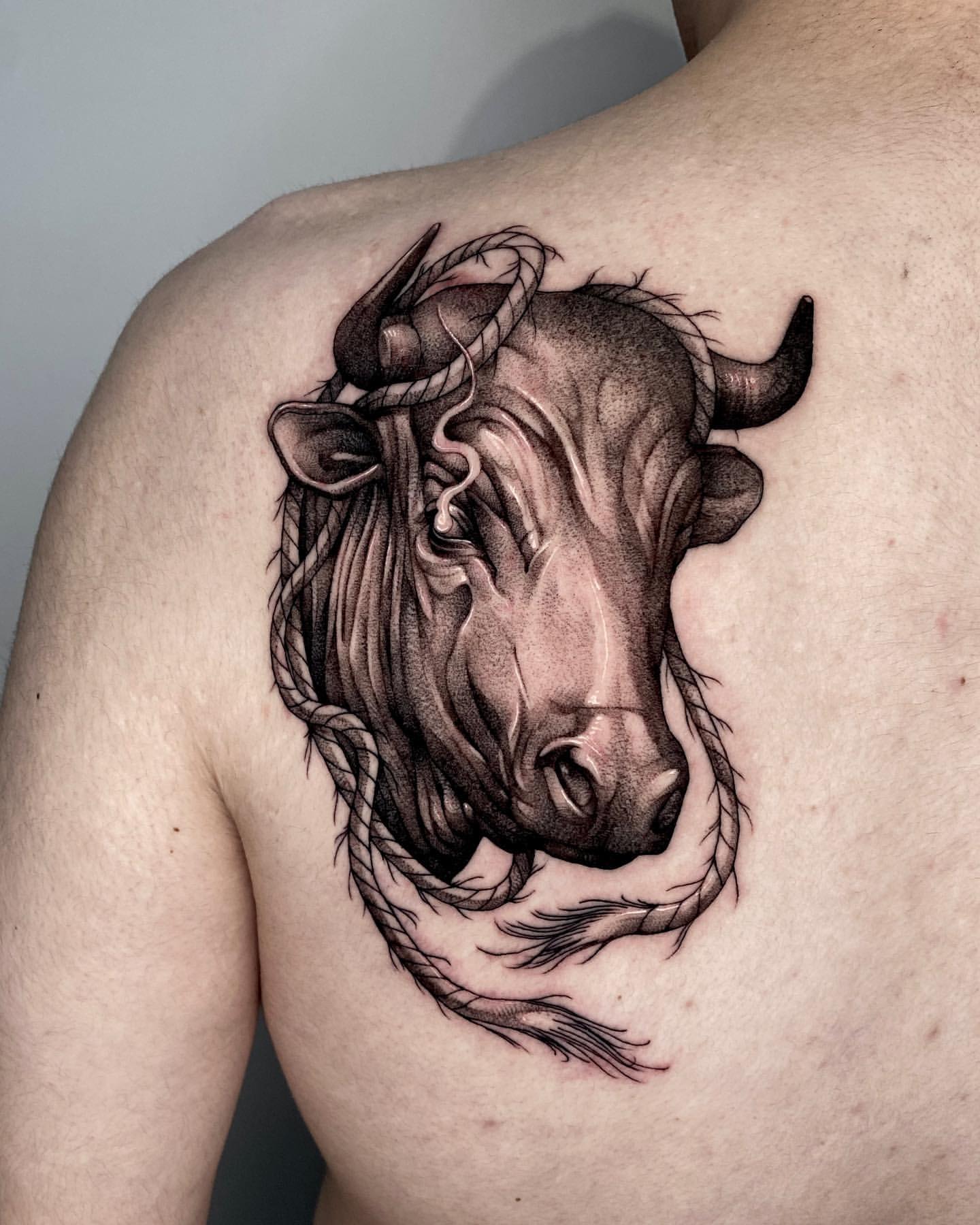 bull tattoos for men 0028