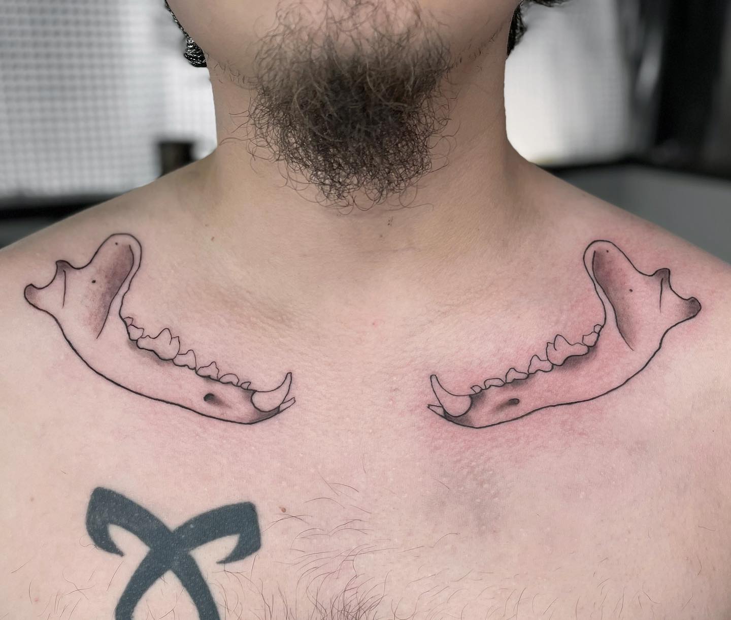 collar bone tattoos for men 0038