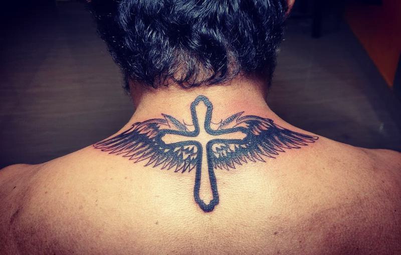 Cross neck tattoos for men 0031