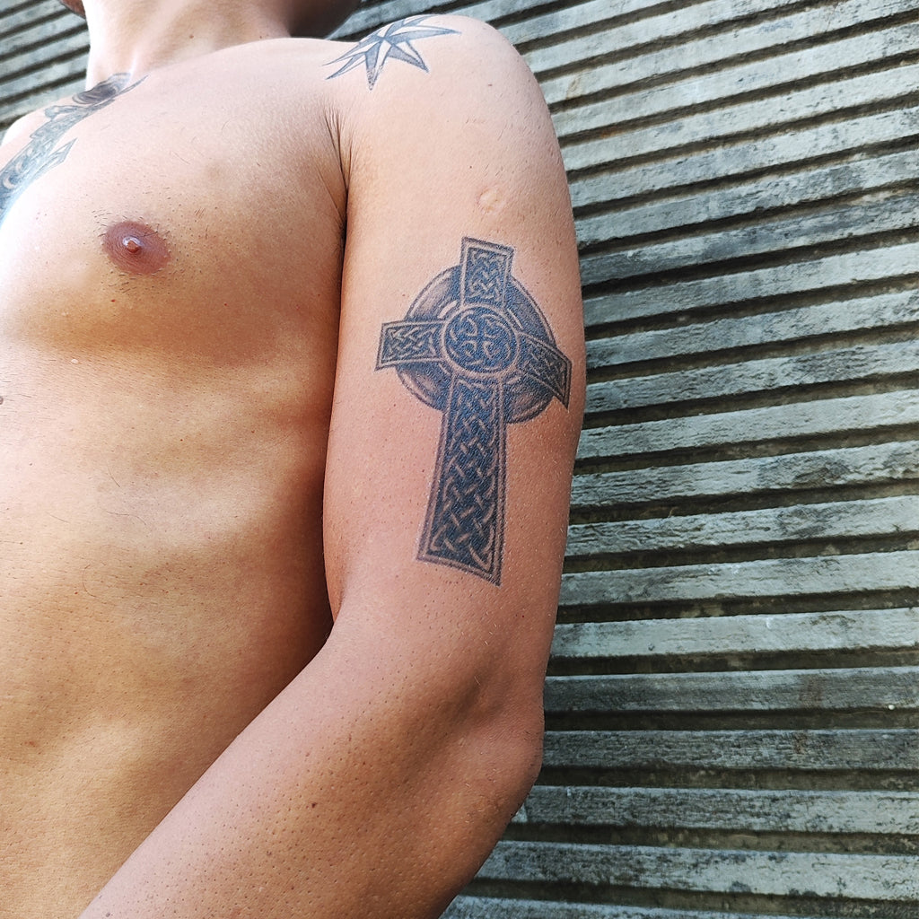 Cross tattoos for men on back 0016