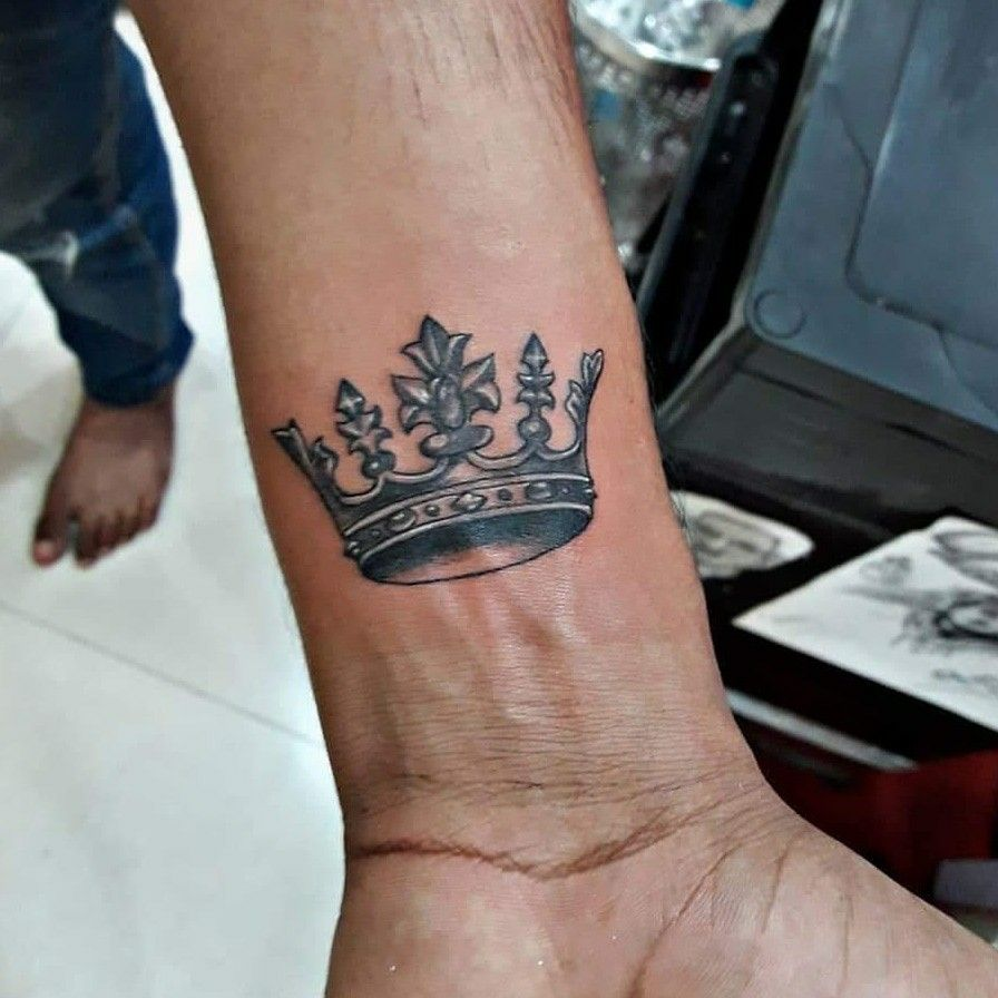 Crown tattoos for men 0021