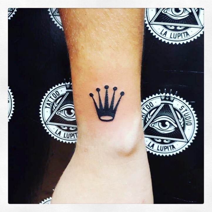 Crown tattoos for men 0067