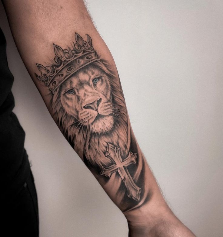 Crown tattoos for men 0078