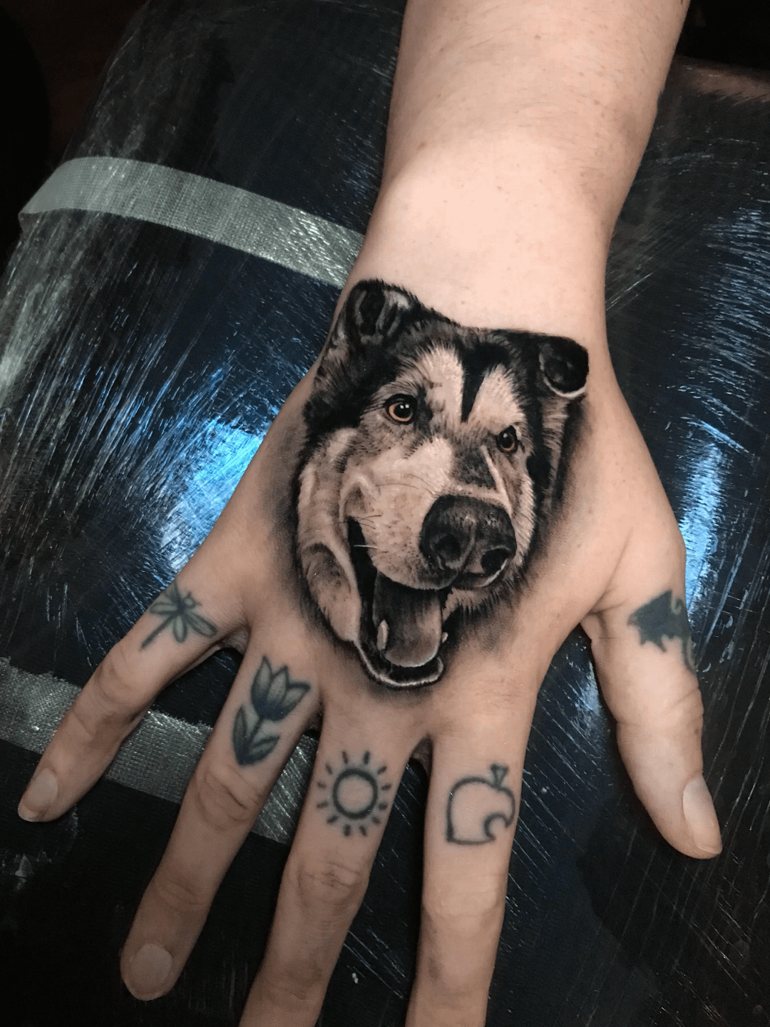 dog tattoos for men 0010