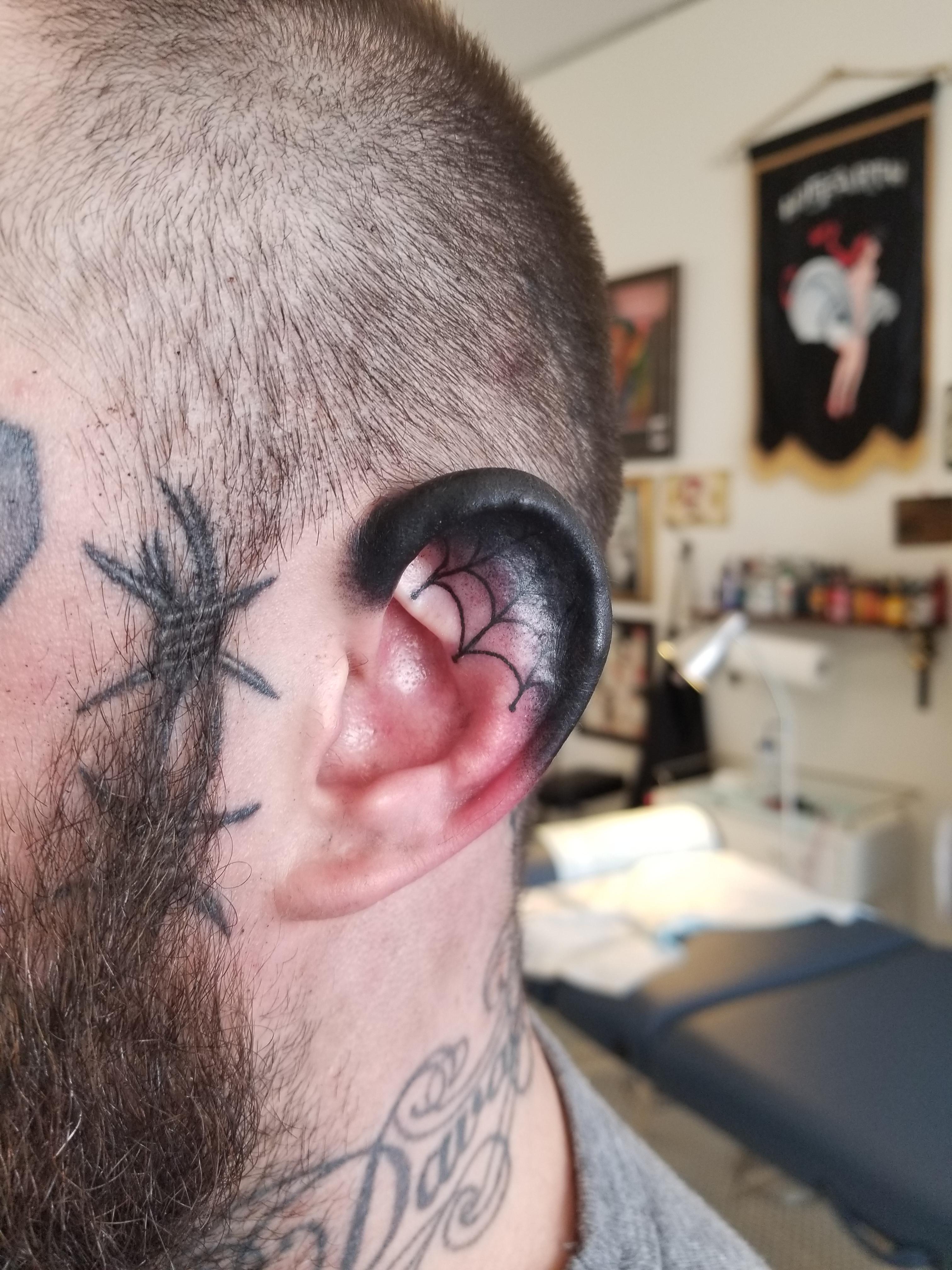 ear tattoos for men 0038