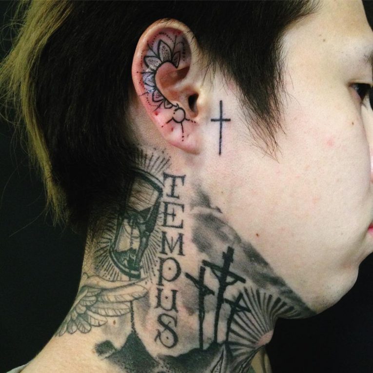 ear tattoos for men 0046