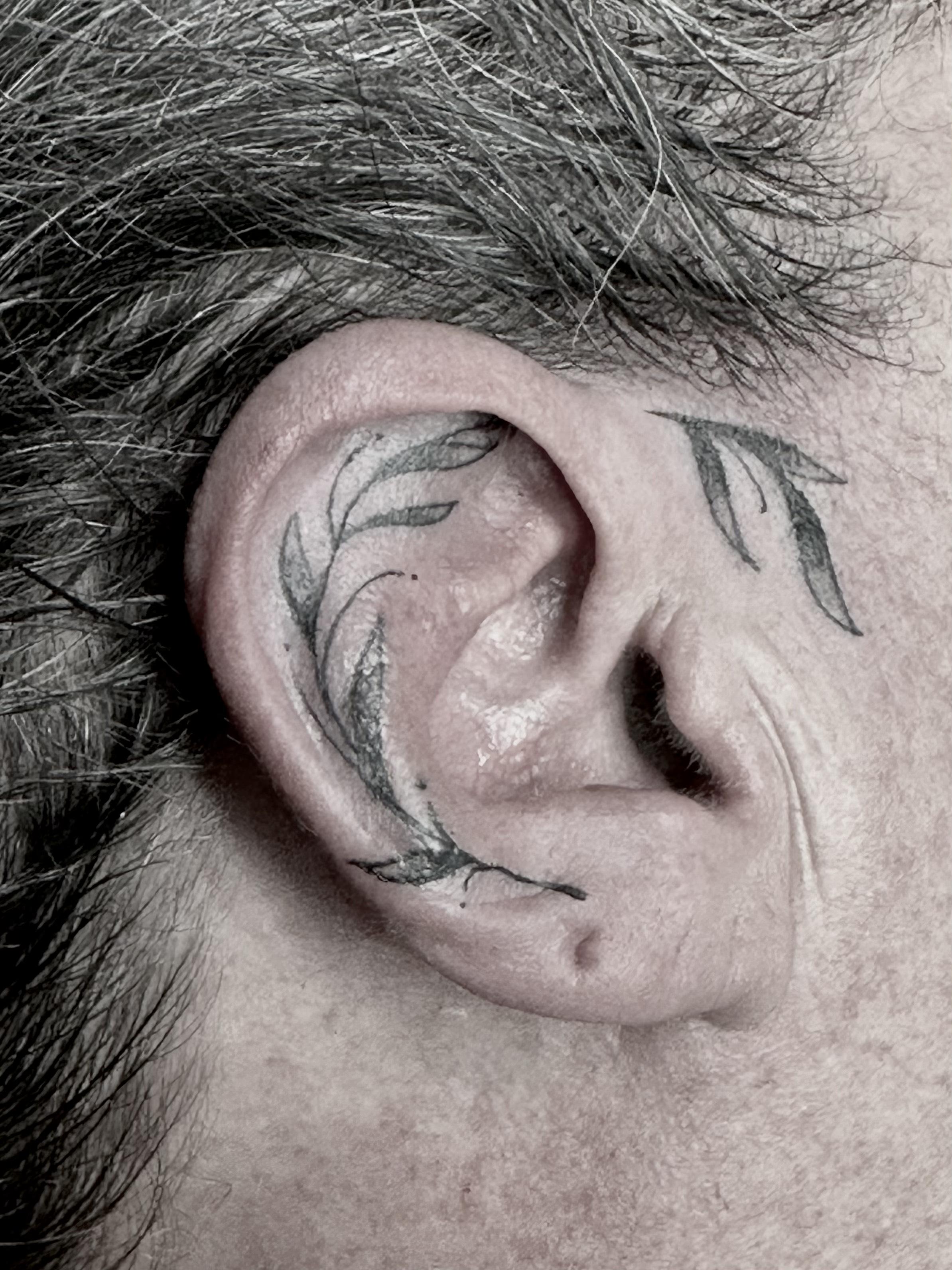 ear tattoos for men 0078