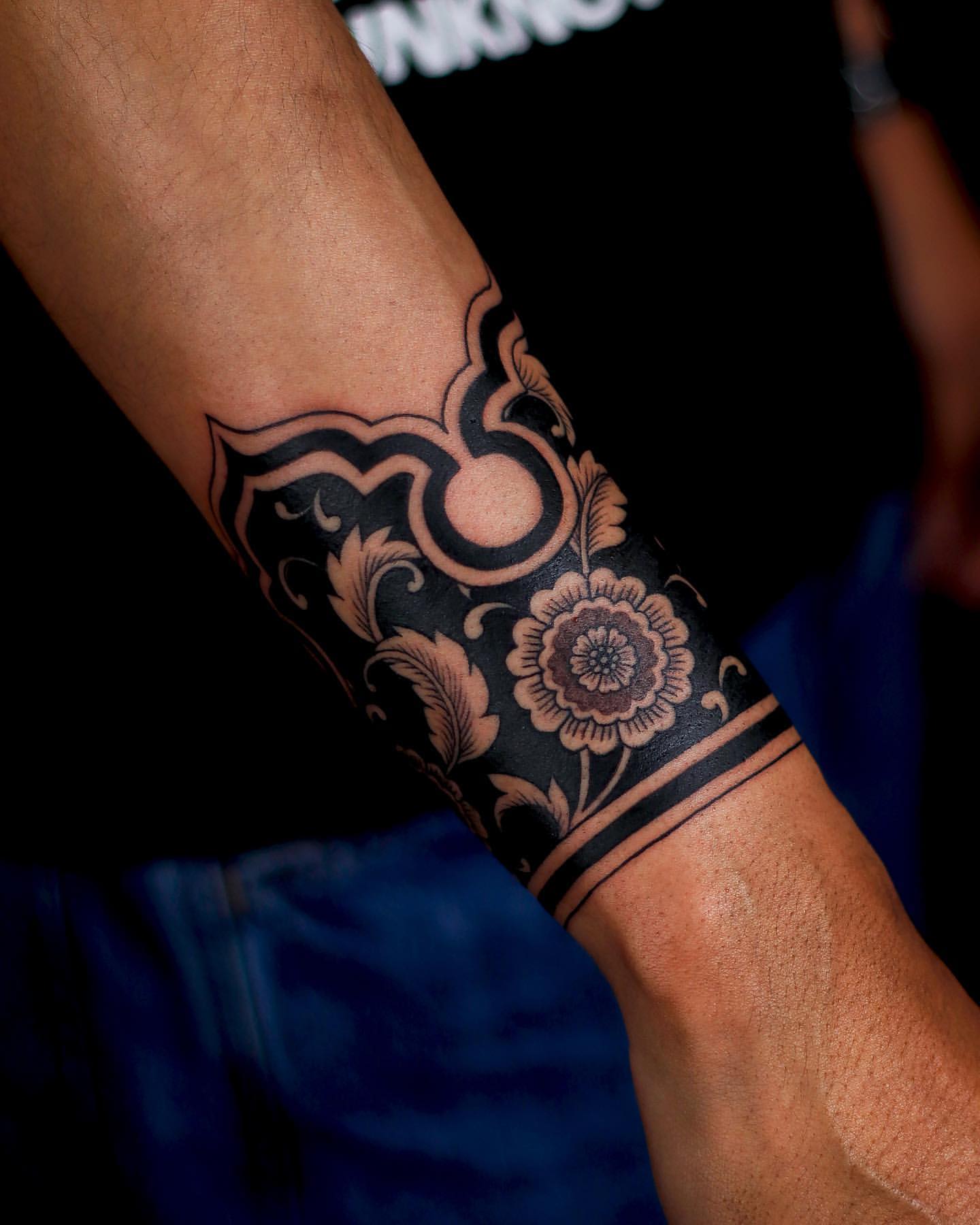 elbow tattoos for men 0073