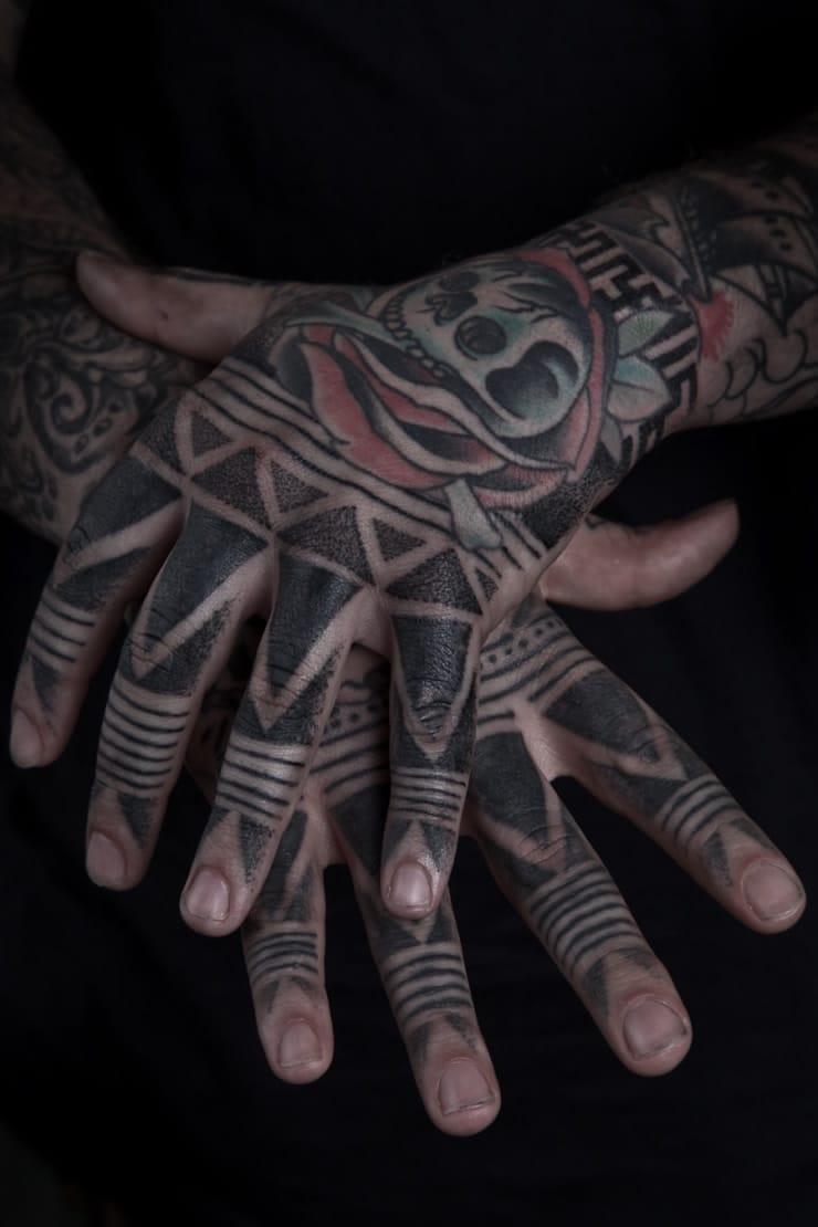 finger tattoos for men 0028