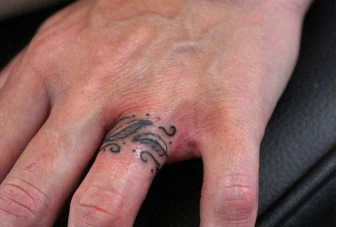 finger tattoos for men 0078