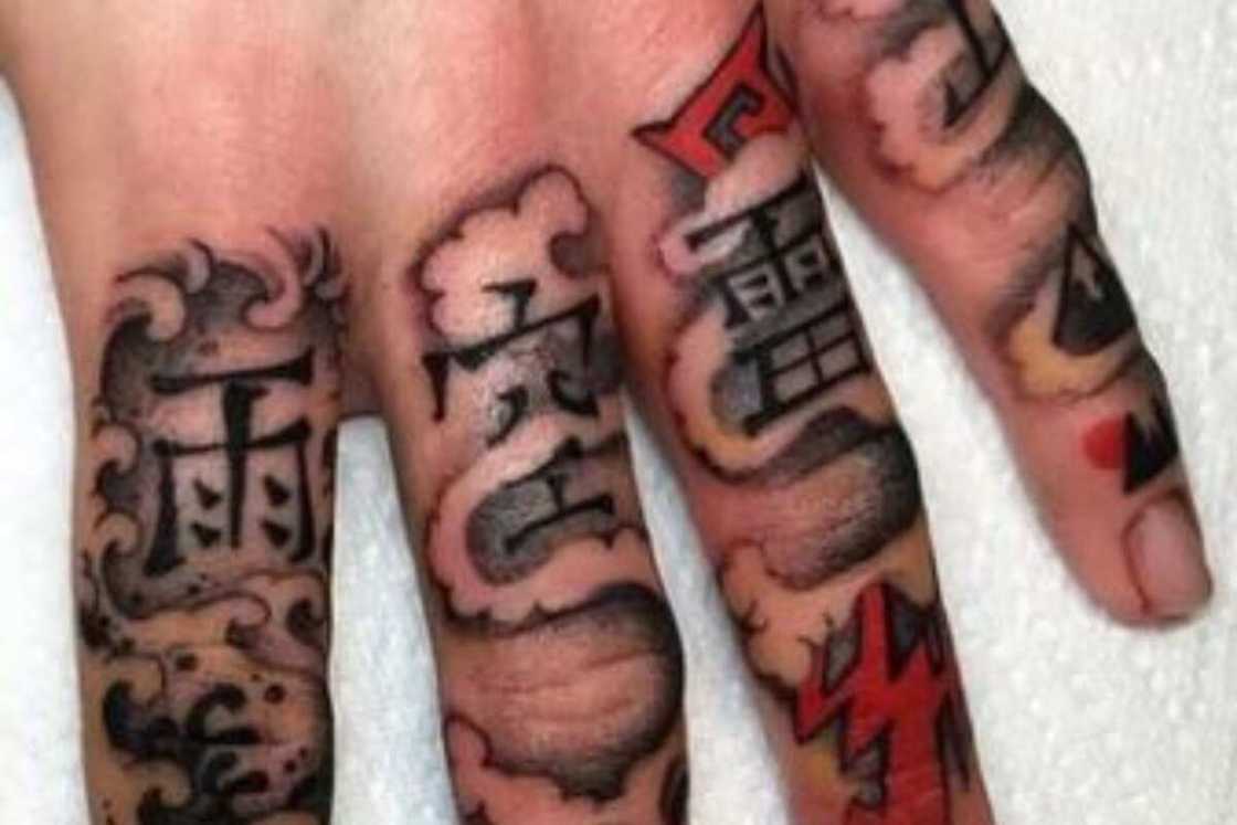 finger tattoos for men 0097