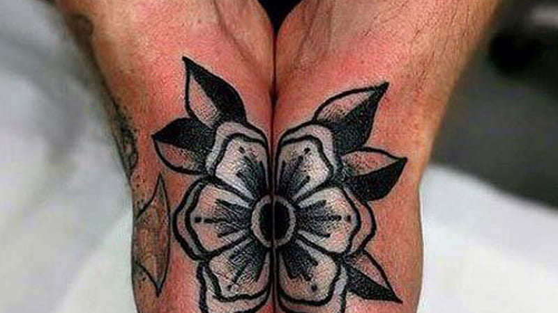 flower tattoos for men 0015