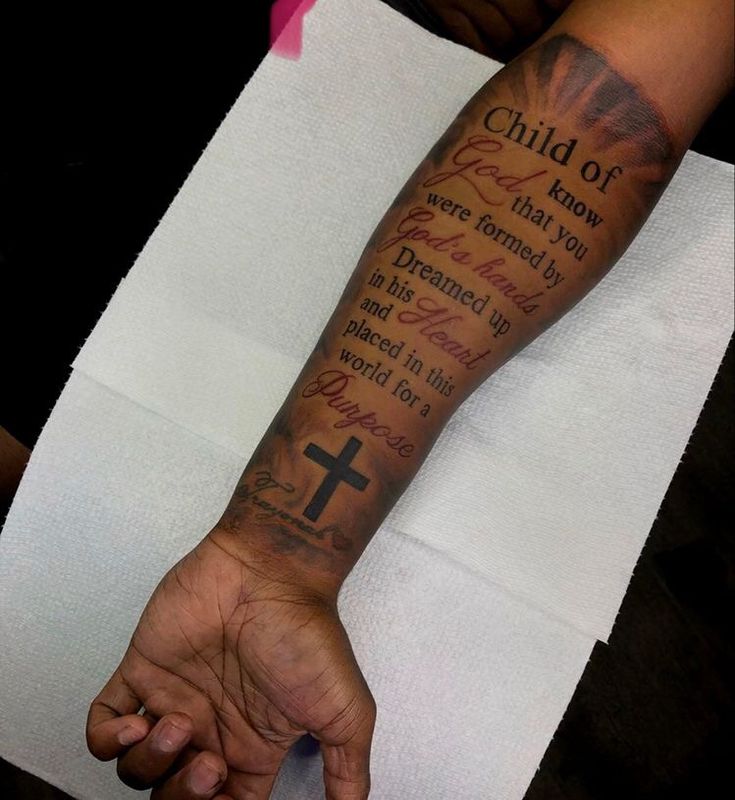 upper sleeve tattoo ideas for black men 0098