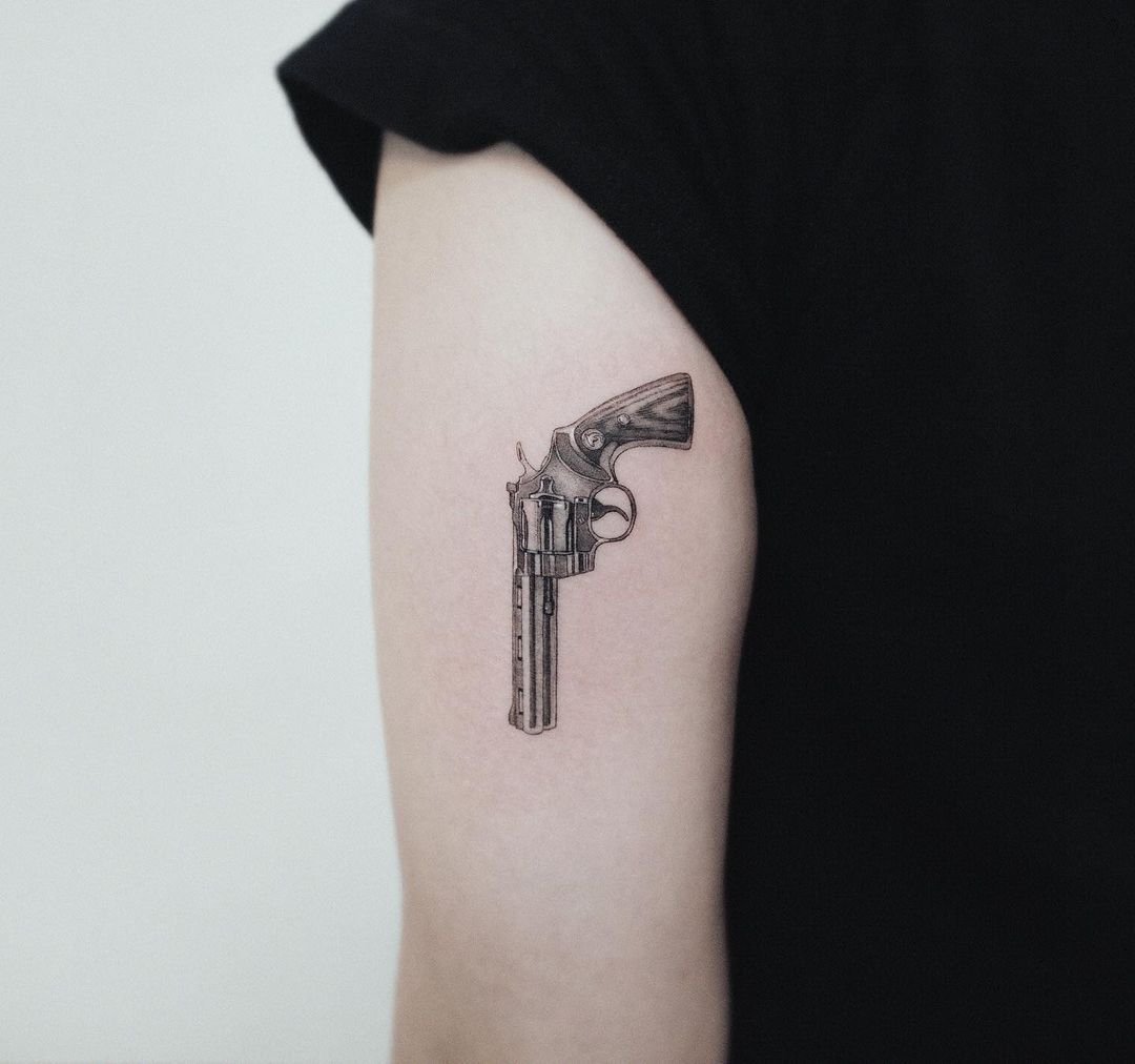 gun tattoos for men 0022