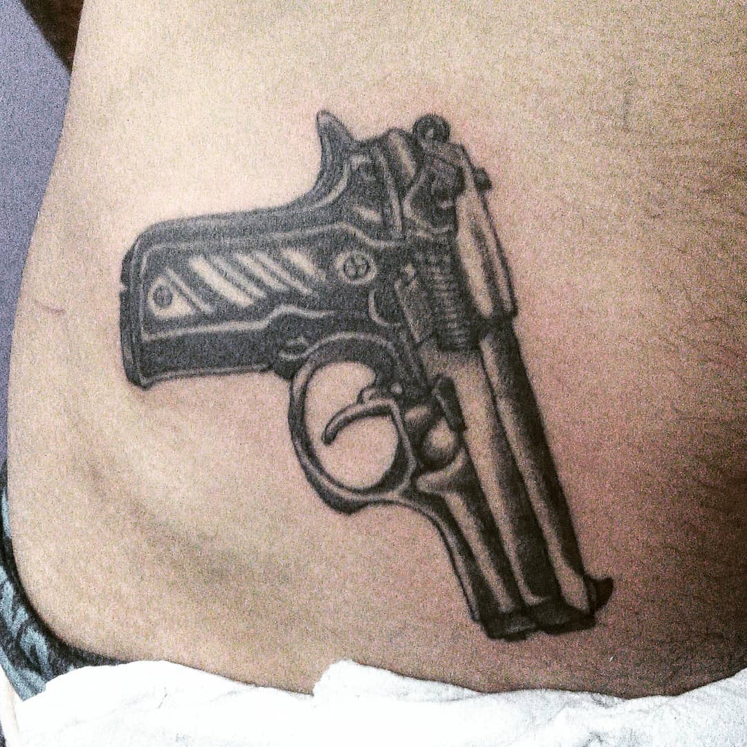 gun tattoos for men 0055