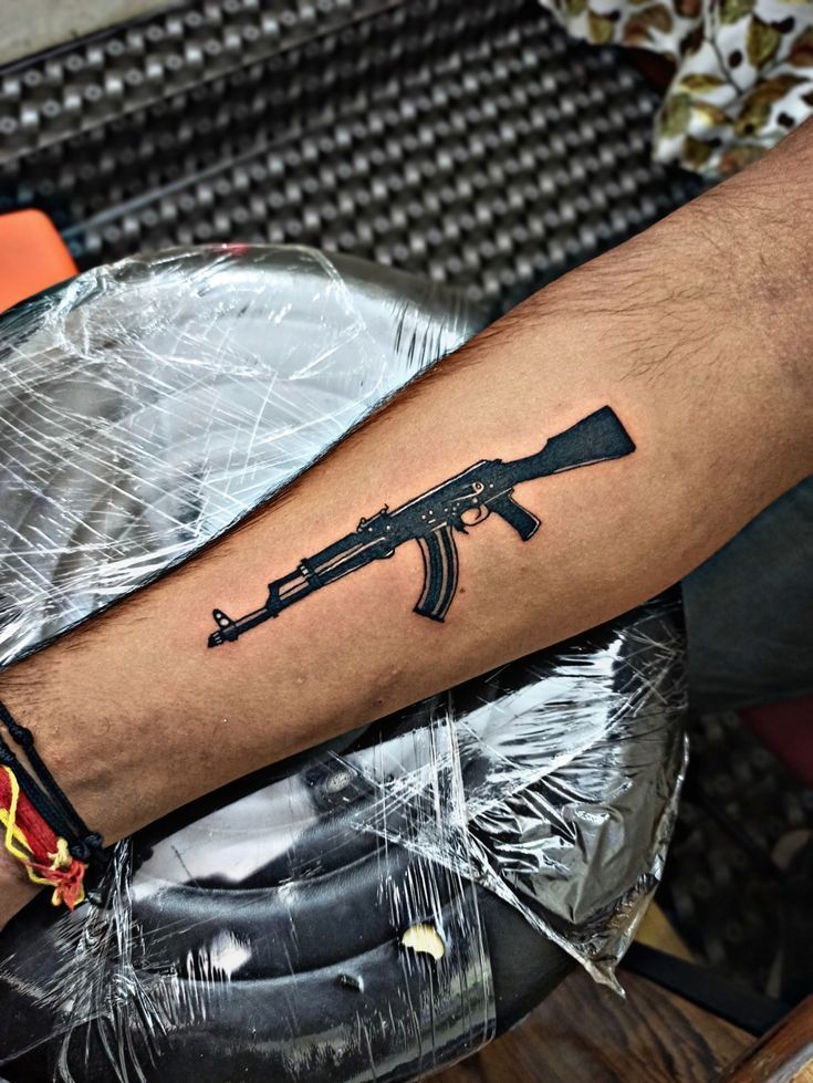 gun tattoos for men 0081