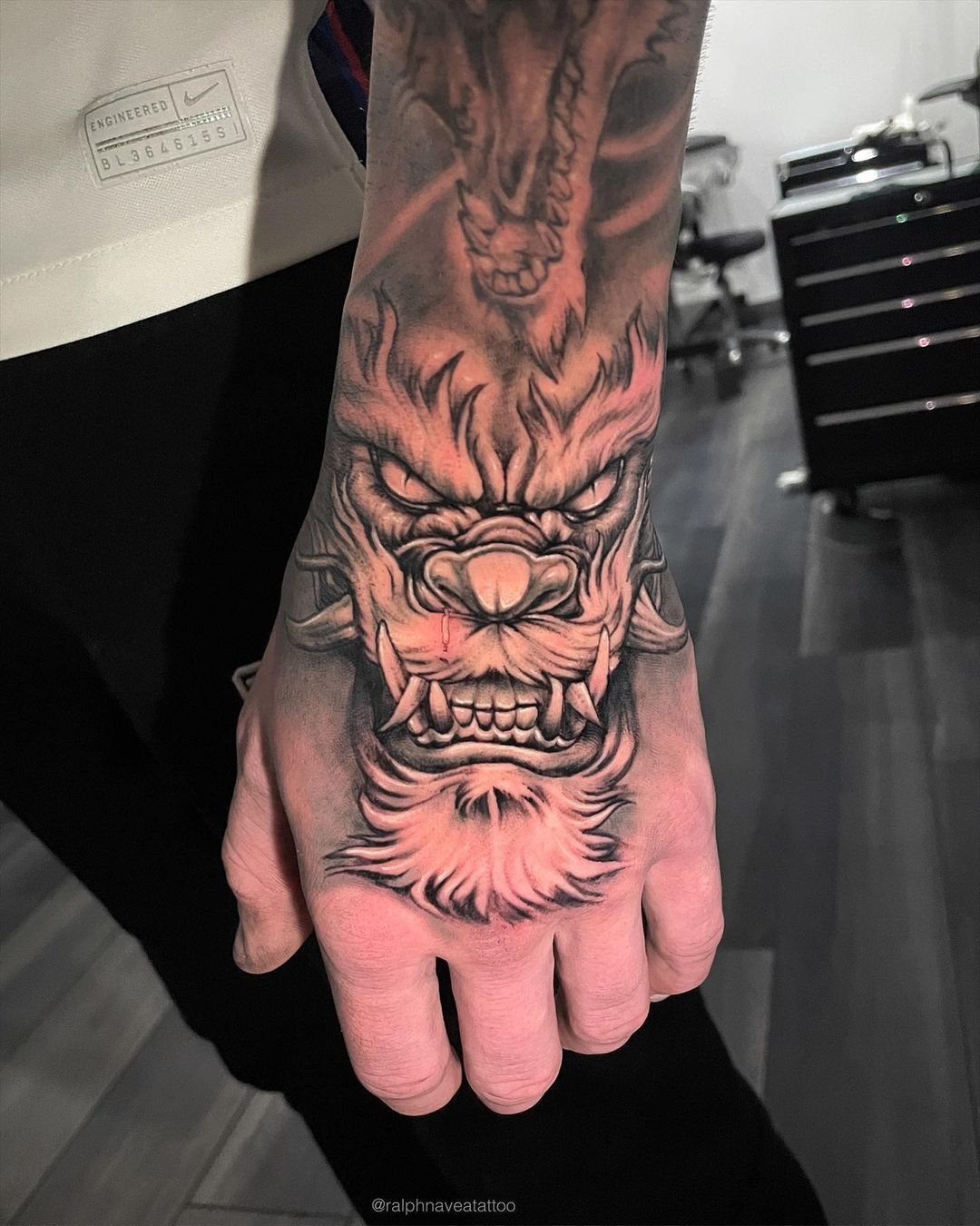 hand tattoos for men 0075