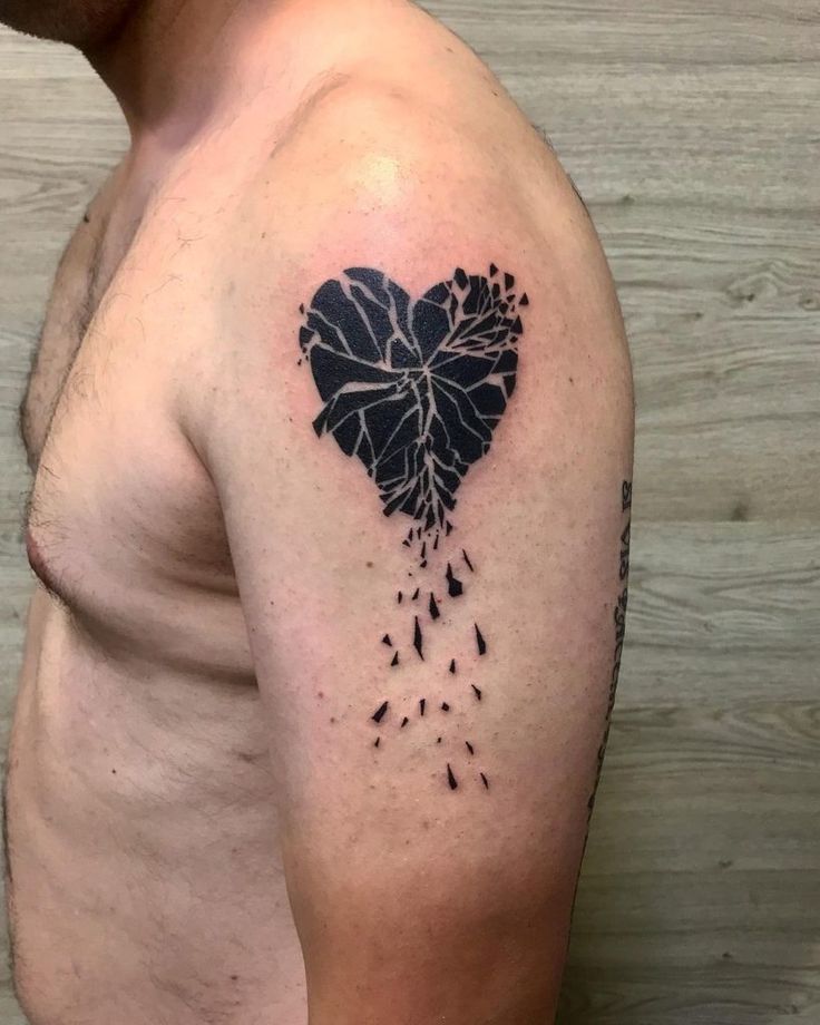 heart tattoos for men 0096