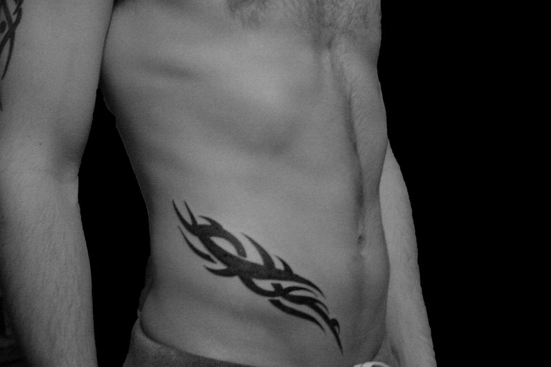 hip tattoos for men 0018