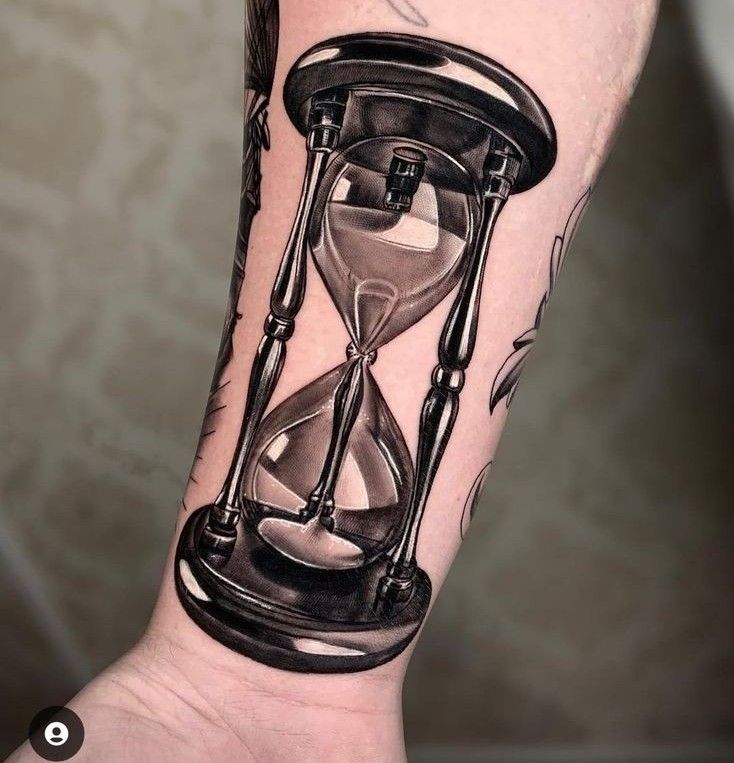 hourglass tattoos for men 0013