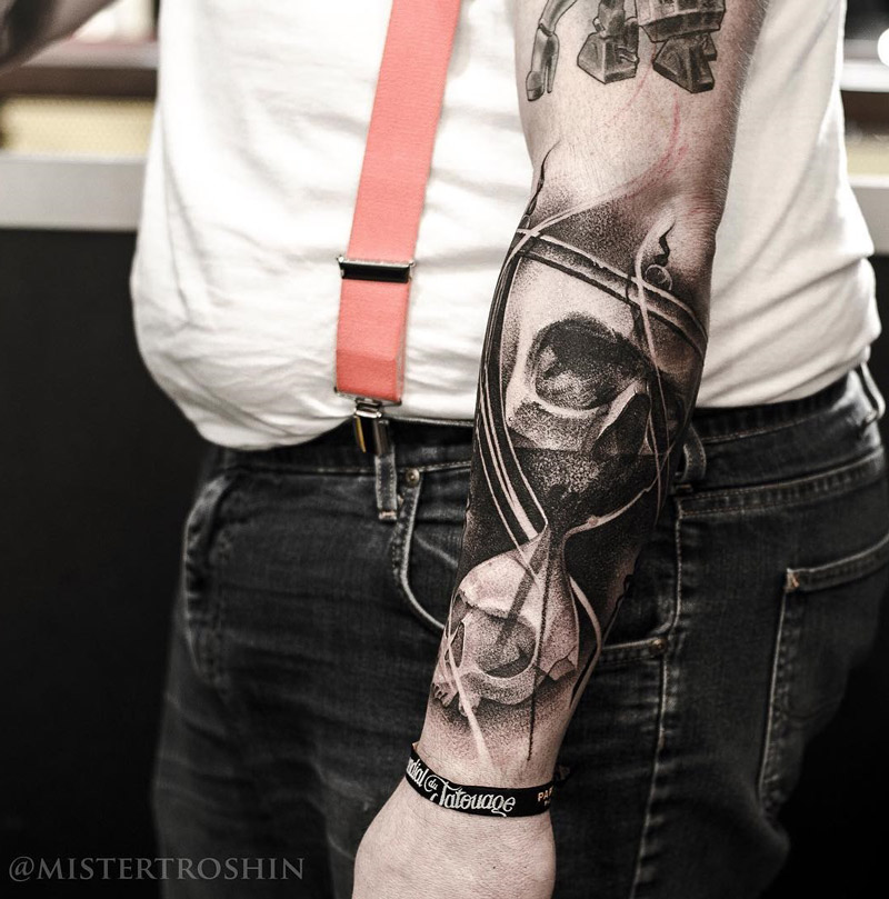 hourglass tattoos for men 0018