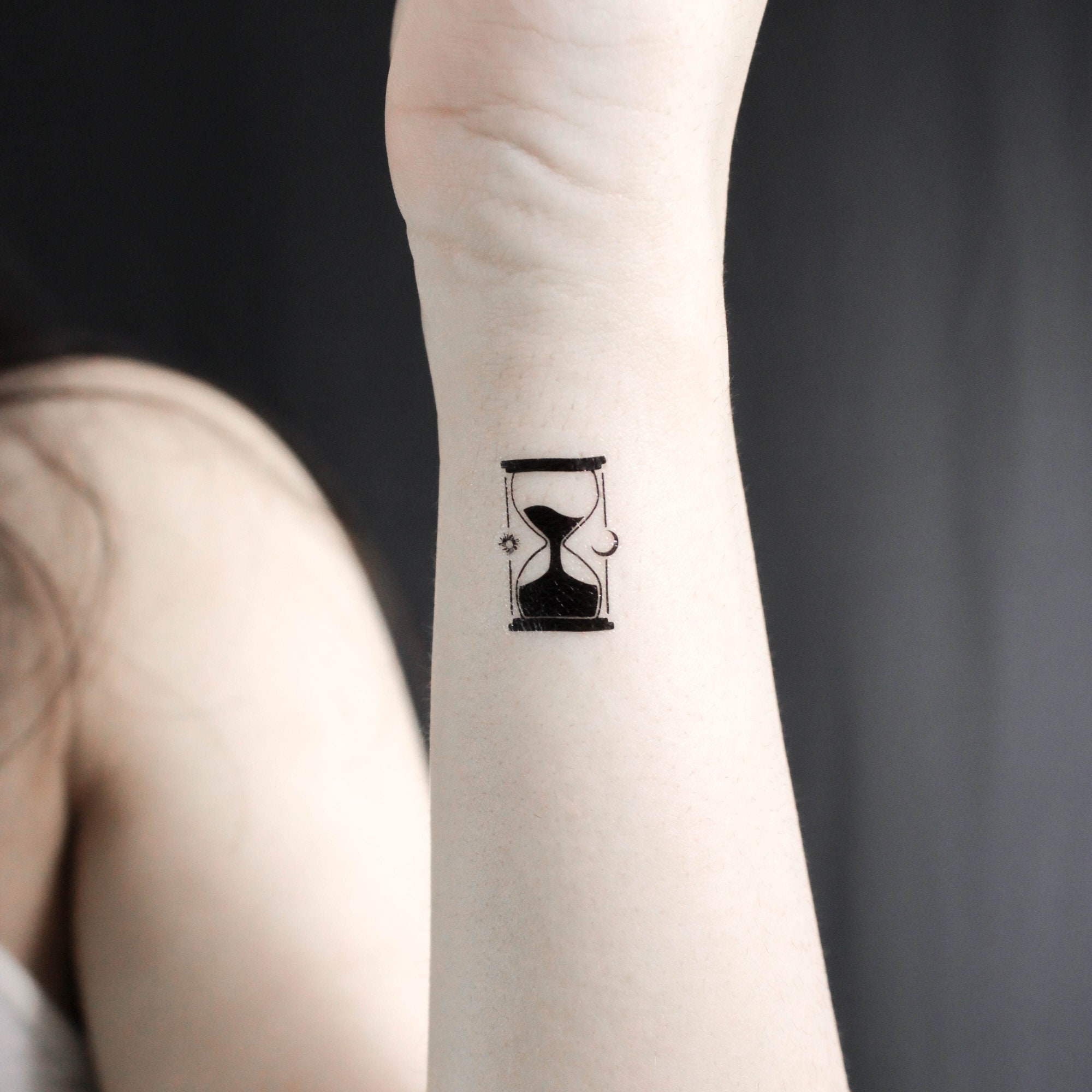 hourglass tattoos for men 0028