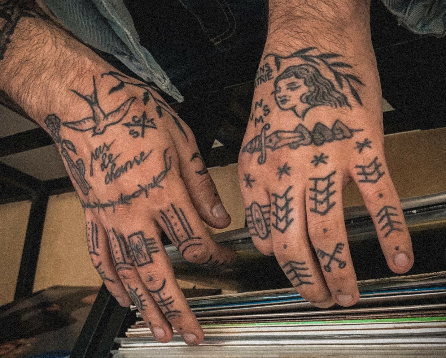 inspiration for traditional hand tattoos for men