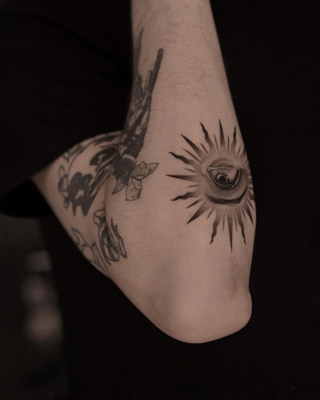 intricate eye tattoos for men