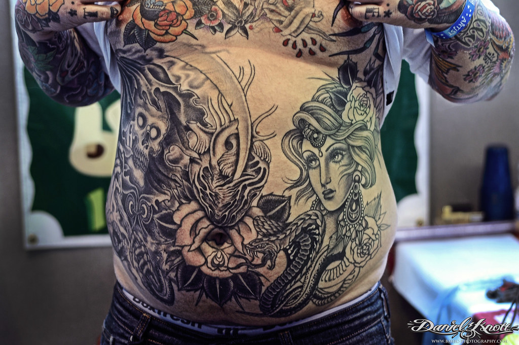 intricate stomach tattoos for men patterns