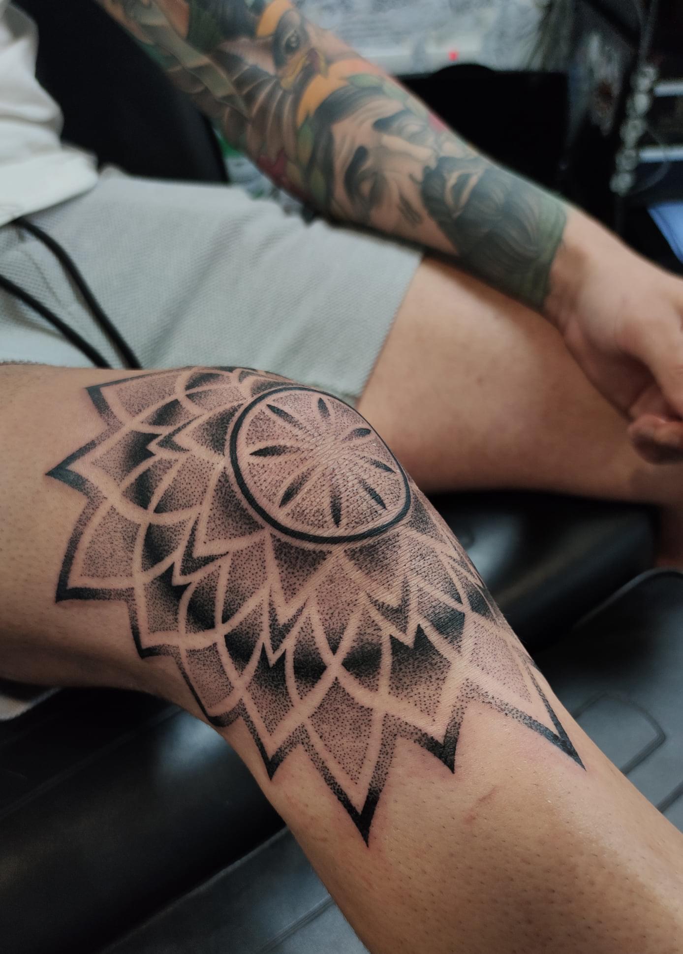 knee tattoos for men 0038