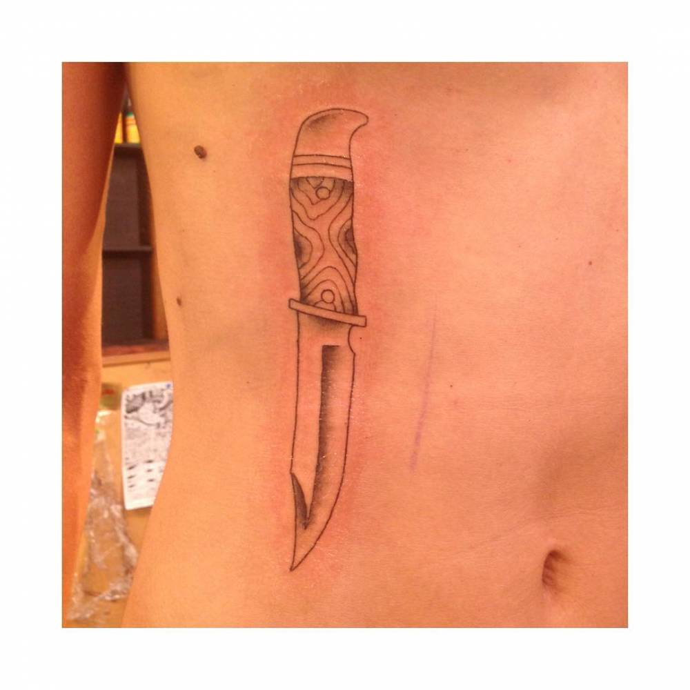 knife tattoos for men 0032