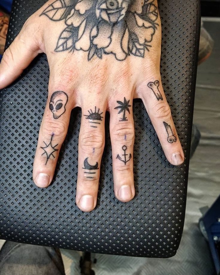 knuckle tattoos for men 0057