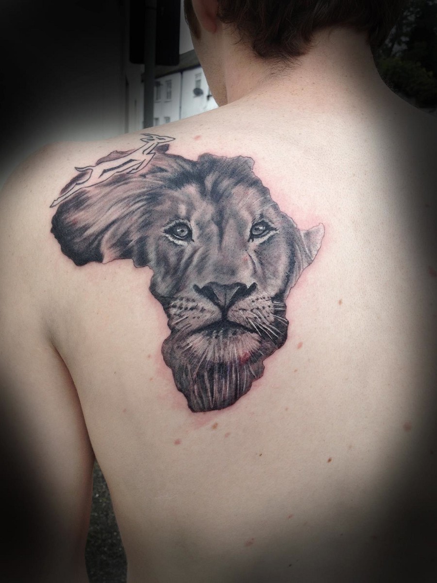 lion back tattoos for men 0018