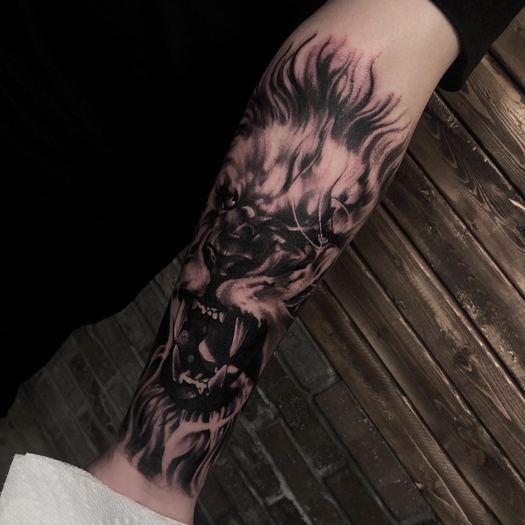 lion forearm tattoos for men 0061