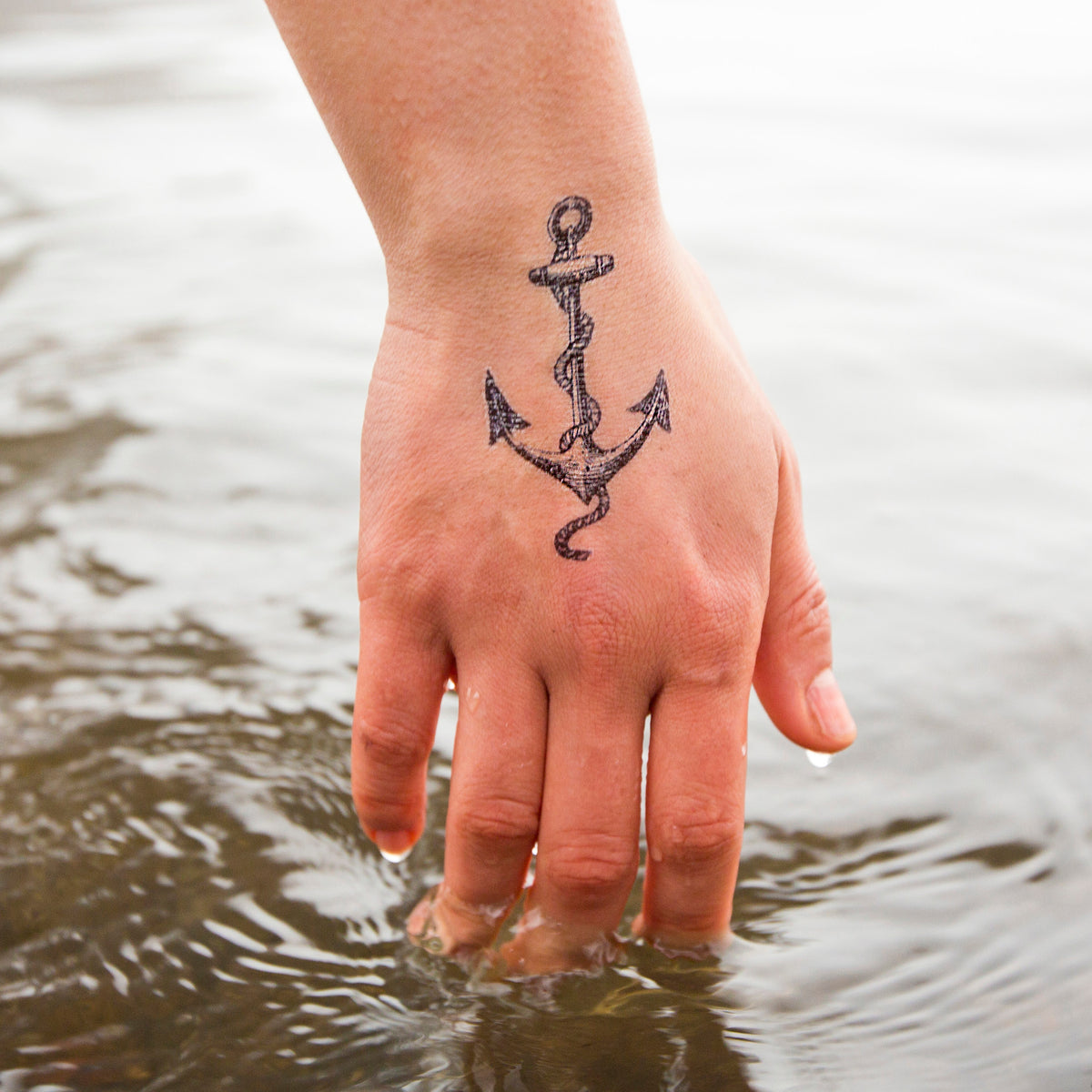 minimalist anchor tattoos for men concepts