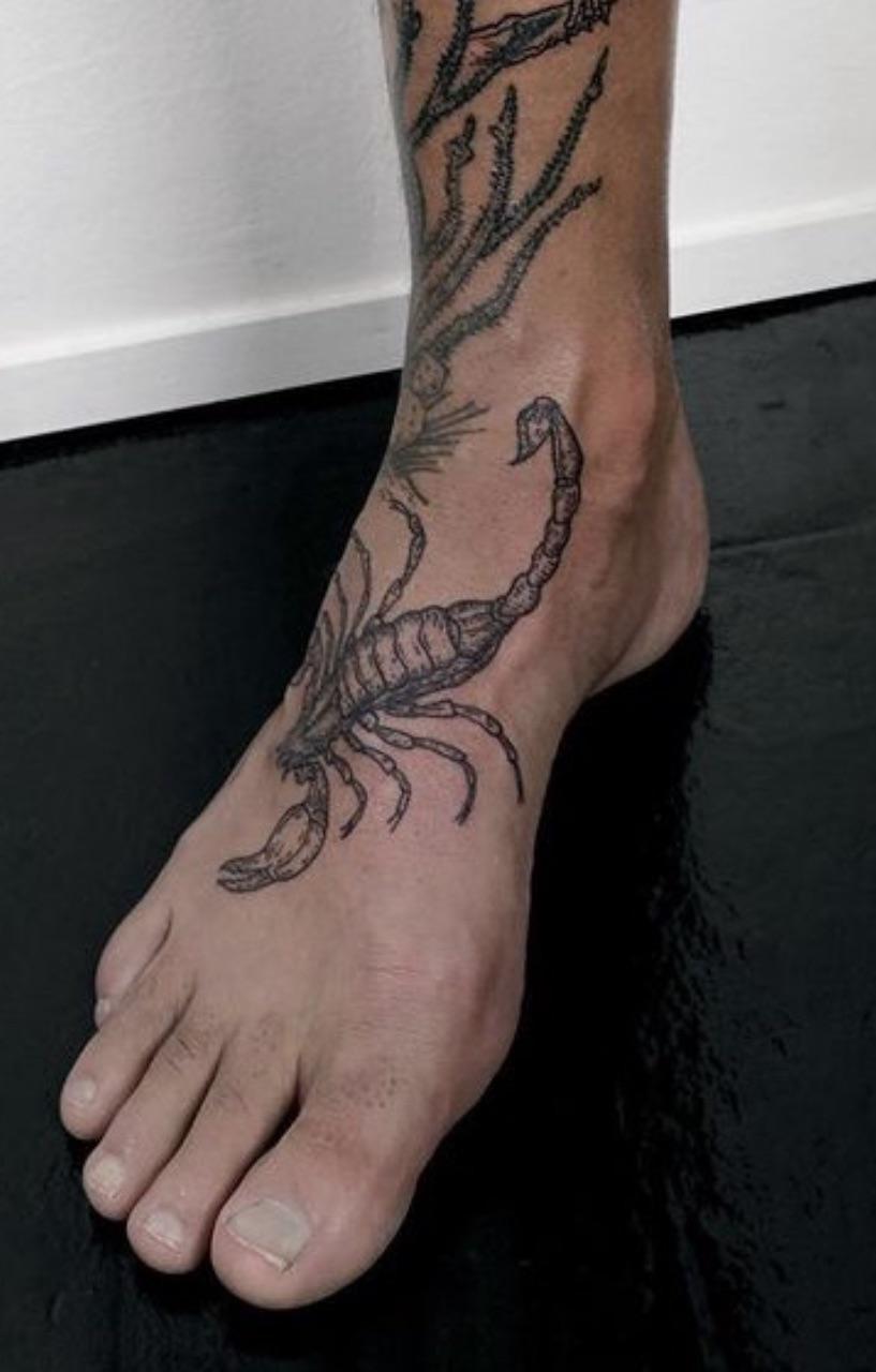 minimalist foot tattoos for men options