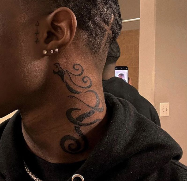 neck tattoos for black men 0013